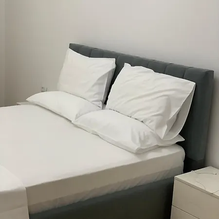 Apartment Center *